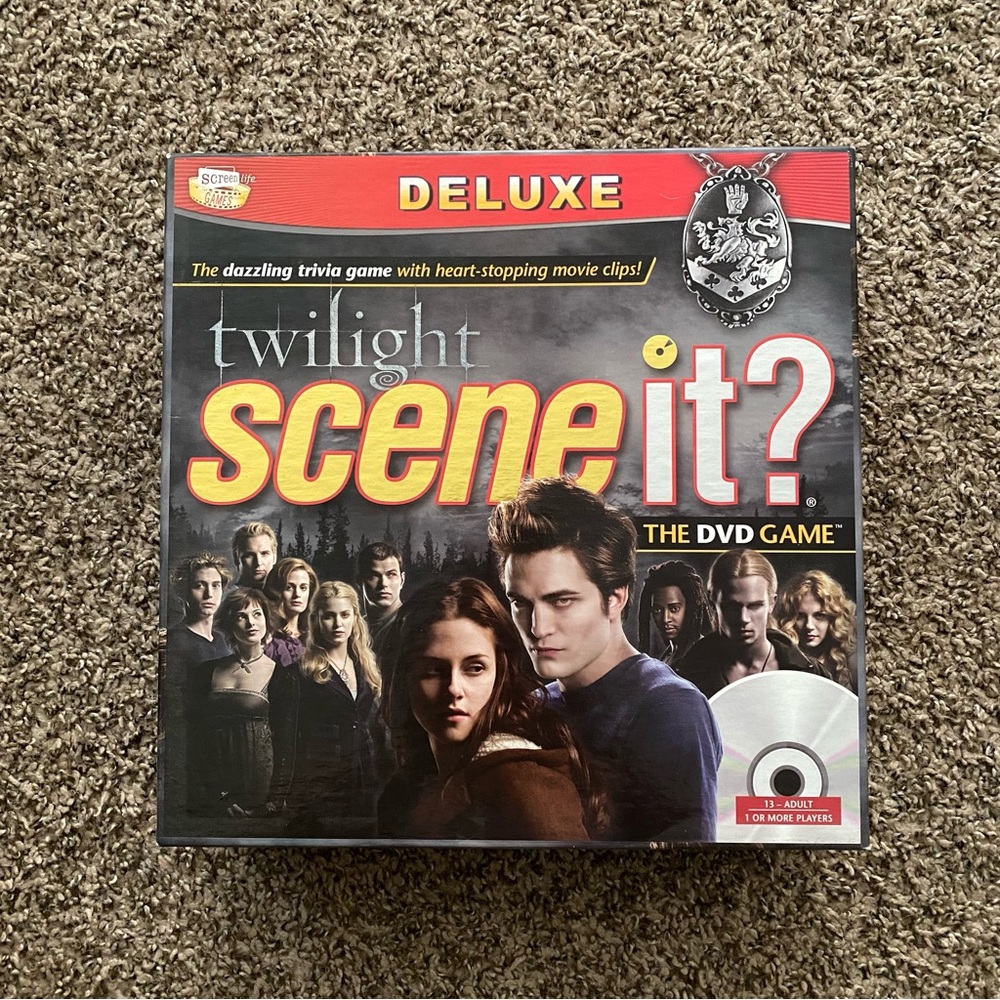 Twilight Scene It? The DVD Board Game Deluxe Trivia Collectible Tokens